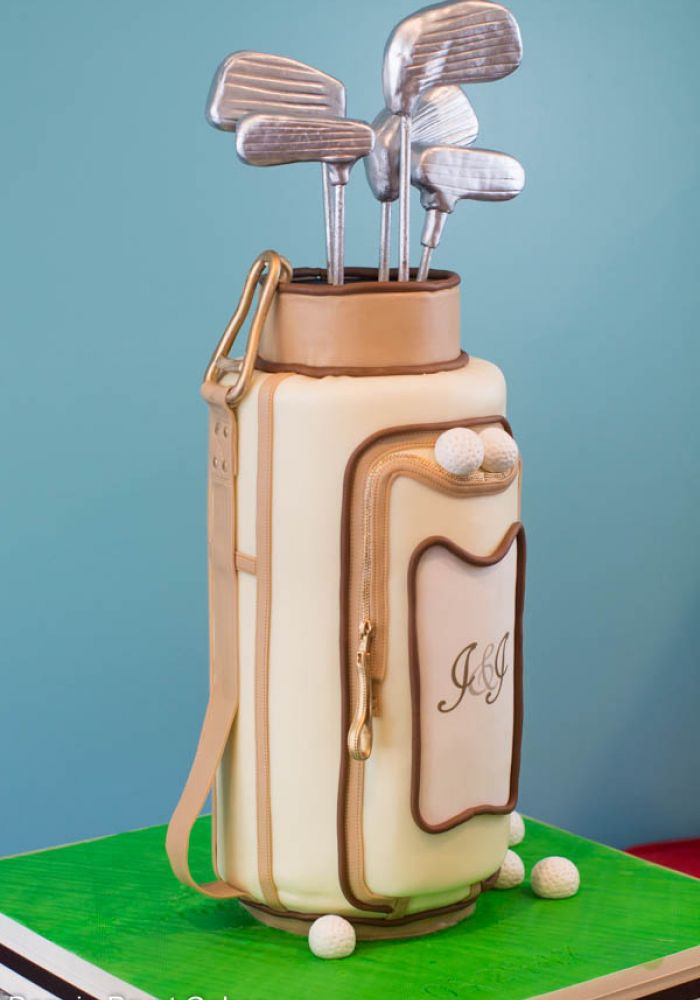 Sculpted Golf Bag Grooms Cake